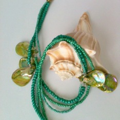 green triple strand shell necklace7adjusted